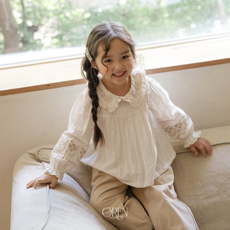 [予約] Honey Beige Blouse/ OREN by Hibyebebe