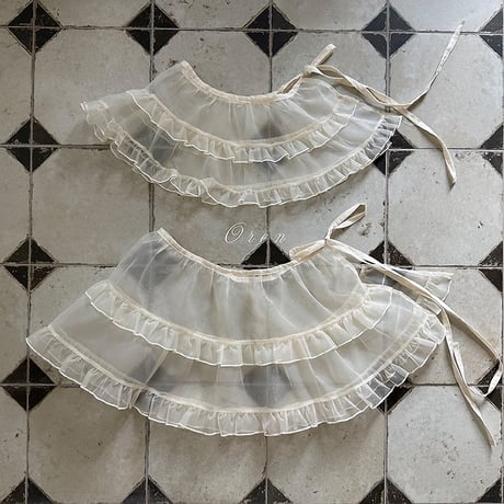 [予約] Organza frill apron / OREN by Hibyebebe