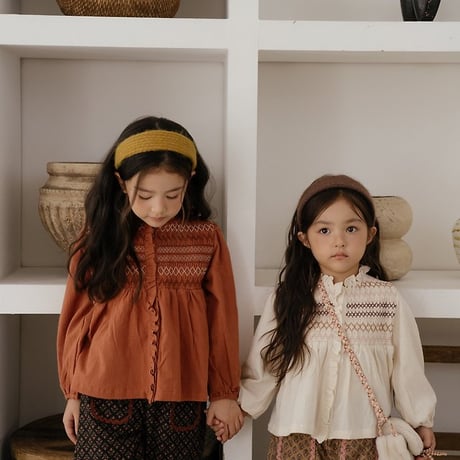 [予約] Merci Smocked Blouse/ OREN by Hibyebebe