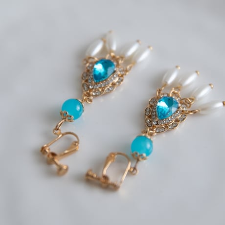 [予約] Azure Pearl Drop Clip-on Earrings