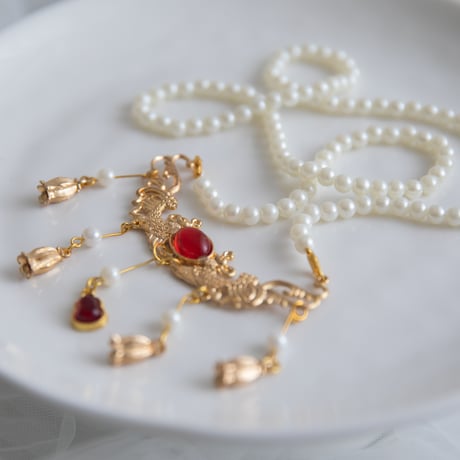 [予約] Crimson Heirloom Pearl Necklace