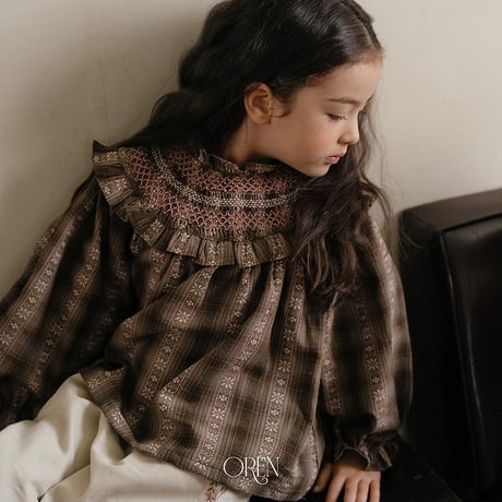 [予約] Mathilde Smocked Blouse/ OREN by Hibyebebe