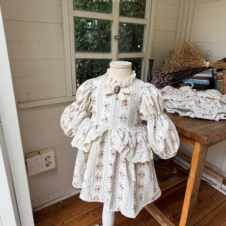 [予約] Happy Dress (brooch not included)/ marron
