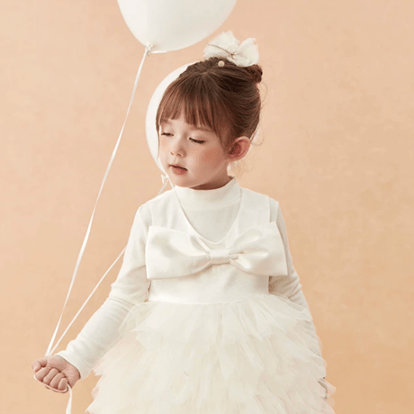 [予約] Milky Petal Bow Dress