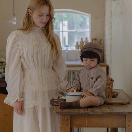 [予約] Organza frill apron(Mom) / OREN by Hibyebebe