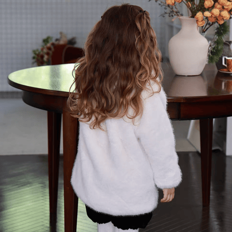 [予約] Polar White Fluffy Coat