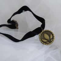 [予約] Golden Crest Velvet Choke