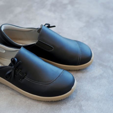 【2026年秋冬/再入荷】Pansy スリッポンシューズ 軽量 4e フラットソール リボン 外反母趾  柔らかい