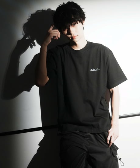 Noblecalmerロゴ入りフォトプリントTシャツ