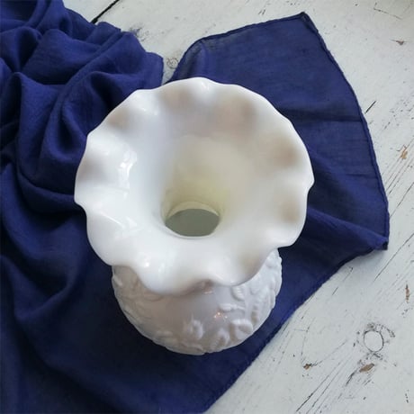 Portieux Vallerysthal　オパリンガラス　フラワーべース