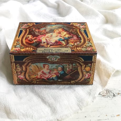 "ANTIQUE　CASKET"　チョコレートとチョコレートビスケットの缶