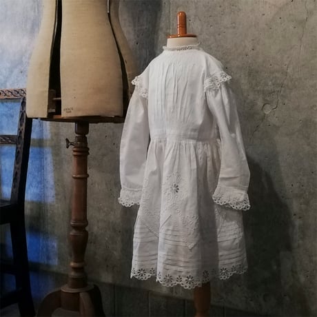 初聖体拝領式　コミュニオン　少女のコットンドレス