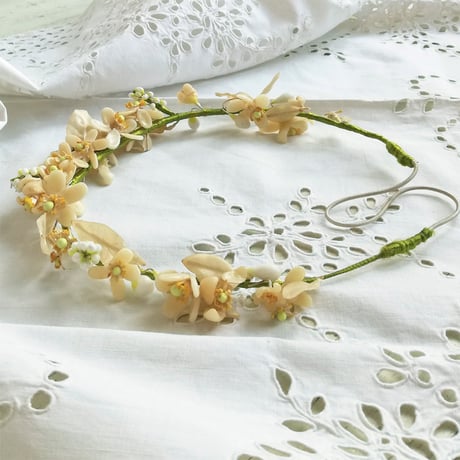 オレンジの花のワックスフラワー　ティアラ　花冠