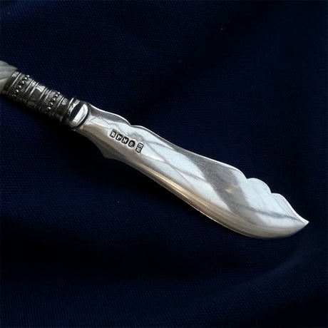 Henry Wigfull　マザーオブパール　ハンドル　EPNS　バターナイフ