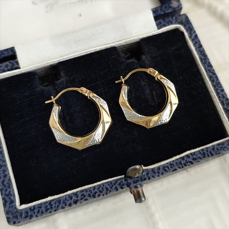 9Kゴールド　ホワイト×ゴールド　フープ　ピアス