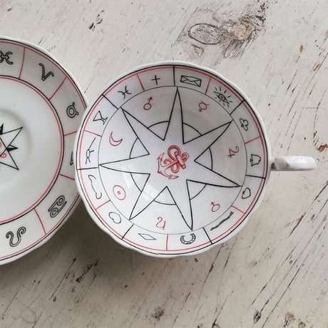 AYNSLEY　エインズレイ　"NELROS"　ネルロス　紅茶占いのカップ＆ソーサー　1904年