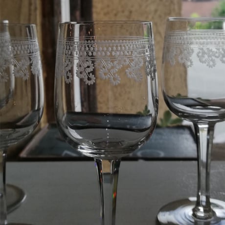 BACCARAT　バカラ　「POMPADOUR ポンパドール」　ワイングラス