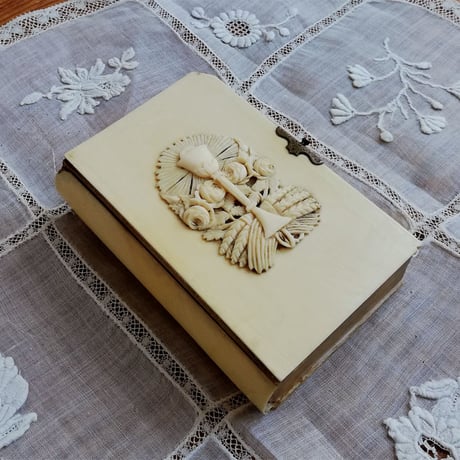 アイボリー　ミサ典書　聖書　薔薇と聖杯と麦の穂　1866年