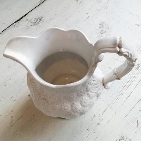ヴィクトリアン　デイジーのレリーフ　ジャグ
