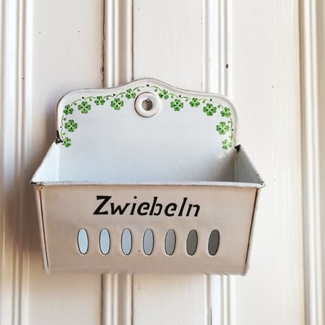 ホーロー　クローバーのオニオンラック　Zwiebeln