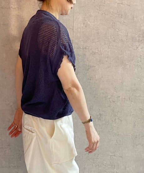 made in japan　Hands of creation  16206709　メッシュ＆フリルフレンチベストプルオーバー　ネイビー