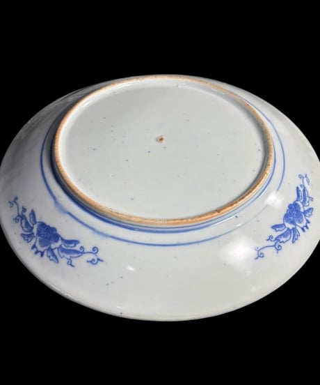 明治-大正 古伊万里 印判皿 染付 風景草花文図 イゲ皿 丸皿 平皿 飾皿 時代物 骨董品 アンティーク