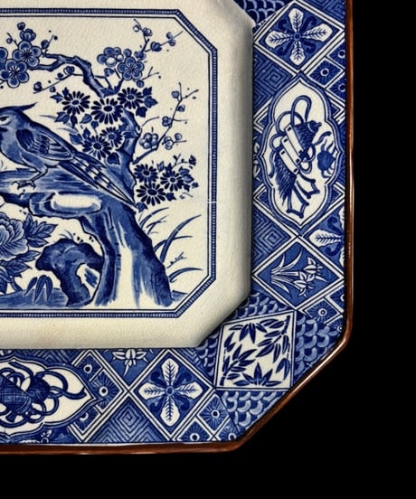 古伊万里 印判 八角皿 鳥梅草花文図 縁起物 藍染 絵皿 角皿 飾皿 時代物 骨董品 アンティーク