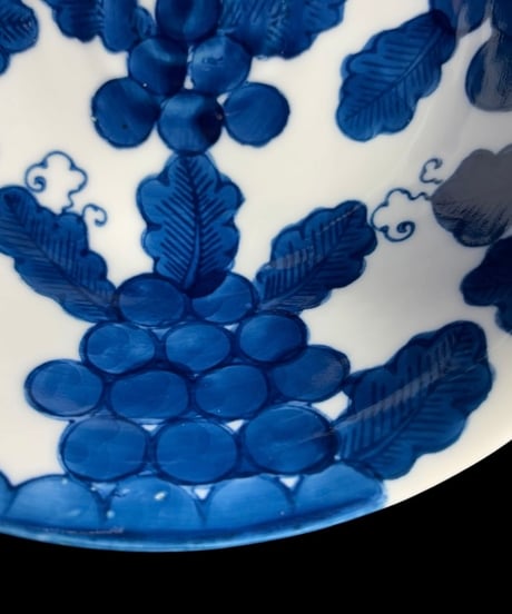大明成化年製 古伊万里 染付葡萄絵 菓子鉢 大鉢 盛り鉢 飾皿 陶器 伊万里 骨董品 アンティーク