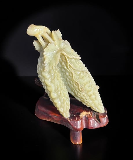 金城精密鋳造 苦瓜 玉石彫刻 芸術品 ゴーヤ 記念品 インテリア 置物 工芸品 骨董品 アンティーク