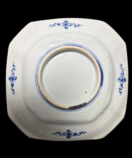 明治 古伊万里 染付 八角絵皿 龍菊花文図 印判手 年代物 八角皿 角皿 盛り皿 飾皿 伊万里 和食器 骨董品 アンティーク