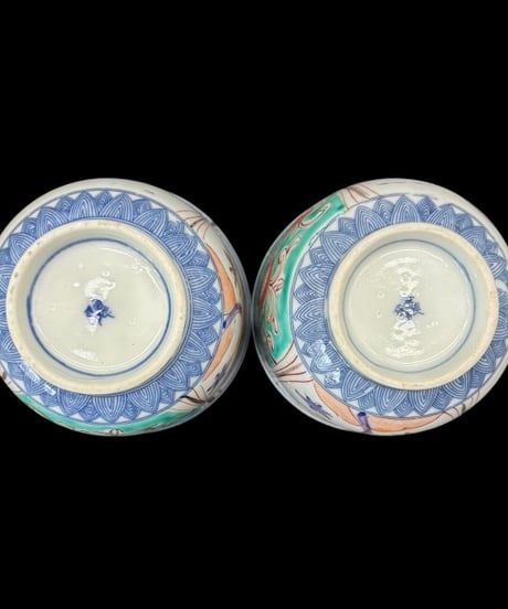 【2客セット】 時代物 古伊万里 湯呑み 金彩 色絵 冨貴長春 松竹梅草花文図 赤絵 蕎麦猪口 和食器 陶器 骨董品 アンティーク