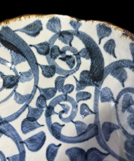 蔵出し 美濃焼 染付 大鉢 唐草模様 菓子器 三ッ脚 鉢 時代物 和食器 陶芸 骨董品 アンティーク