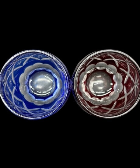【2客セット】 切子ミニグラス 青 赤 クリスタル お猪口 色被せ 硝子 酒器 切子 伝統工芸 古美術 レトロ アンティーク