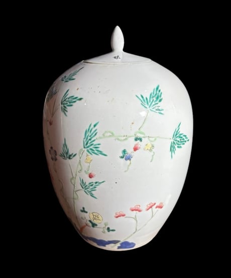 中国磁器 色絵 蓋付き壺 草花文図 民国 花瓶 花入れ 牡丹 花器 丸壺 ジャー 陶器 中国 古美術 骨董品 アンティーク