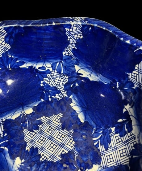 明治期 古伊万里 ベロ藍 輪花鉢 染付 花柄 鉢 取り皿 飾り皿 陶器 時代物 骨董品 アンティーク