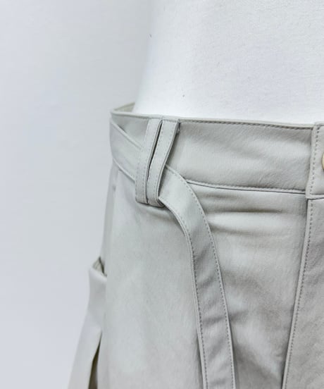 tuck wide pants