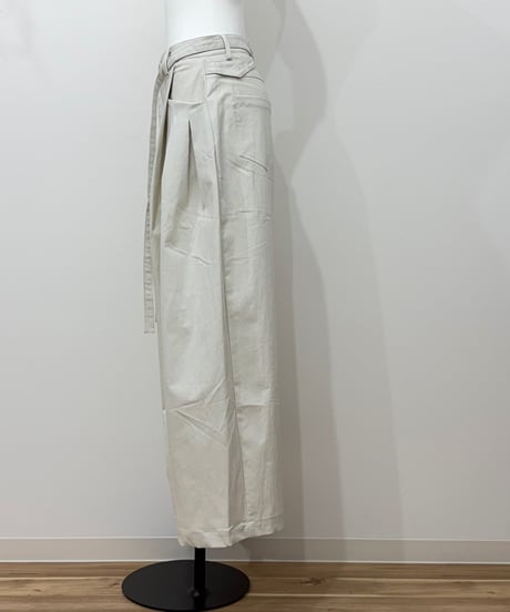 tuck wide pants