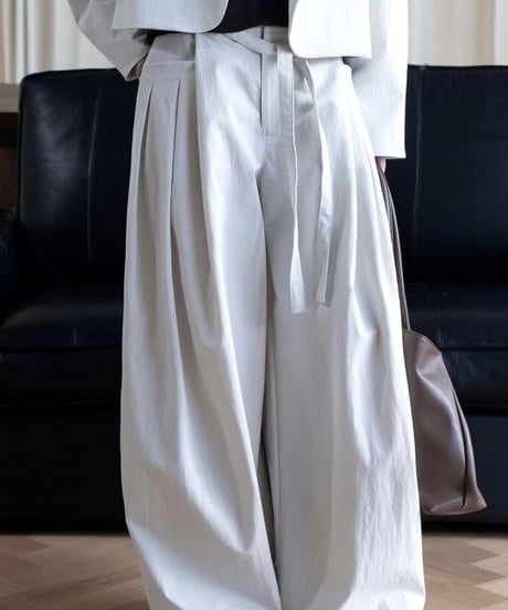 tuck wide pants