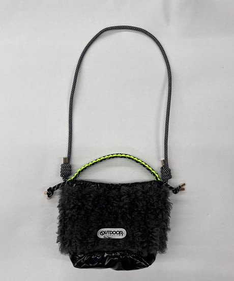 【R2603-RFQ58】 Reversible faux fur quilted bag (1741117）