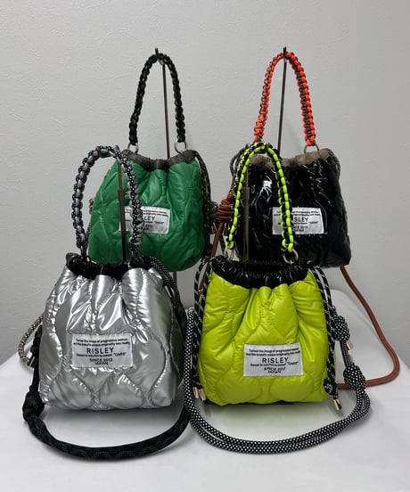 【R2603-RFQ58】 Reversible faux fur quilted bag (1741117）