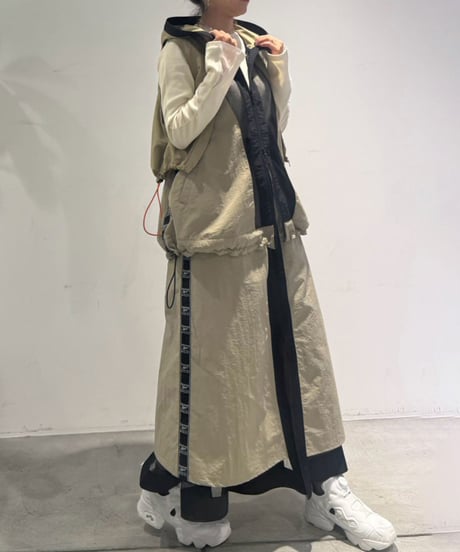 【R2603-RBK961】 Mesh skirt (1741101）