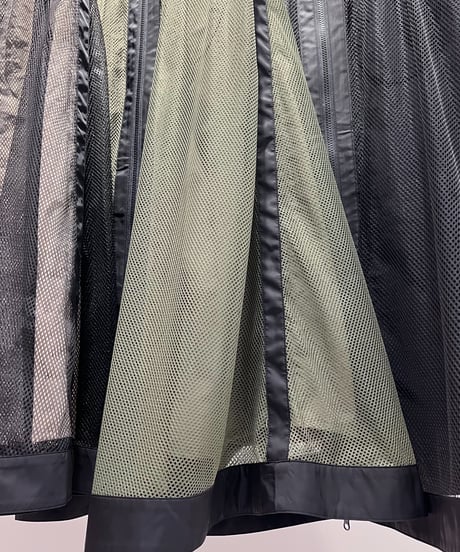 【R2603-RBK961】 Mesh skirt (1741101）
