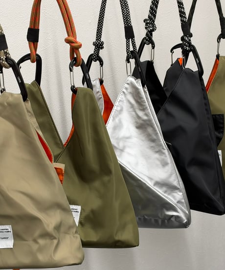 【R2601-TFB66】 Triangle mini bag with frills（1741190） NEW