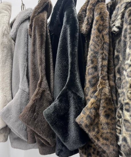 【R2603-MFP997】 Mink fur poncho（1680072）