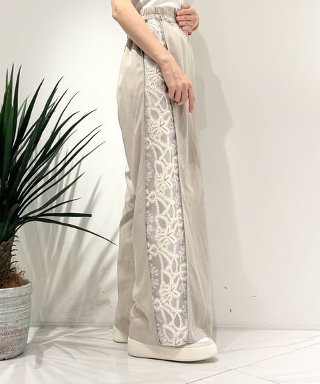 【R2603-RKP1053】 Lace paneled pants (1741137）