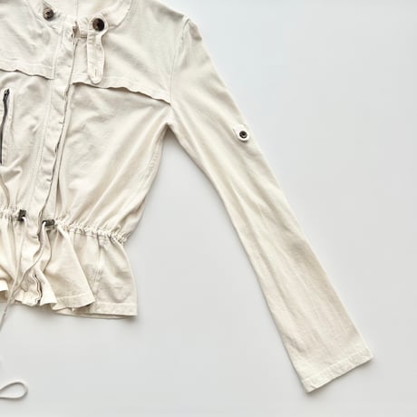 light beige waist mark zip jacket