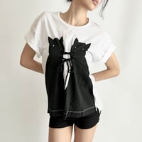 Chloe cat lace up designed T-shirts