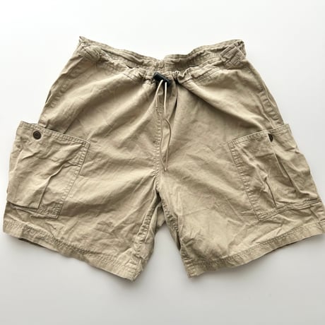 beige cargo half pants