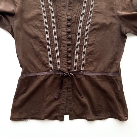 brown waist mark open collar shirt