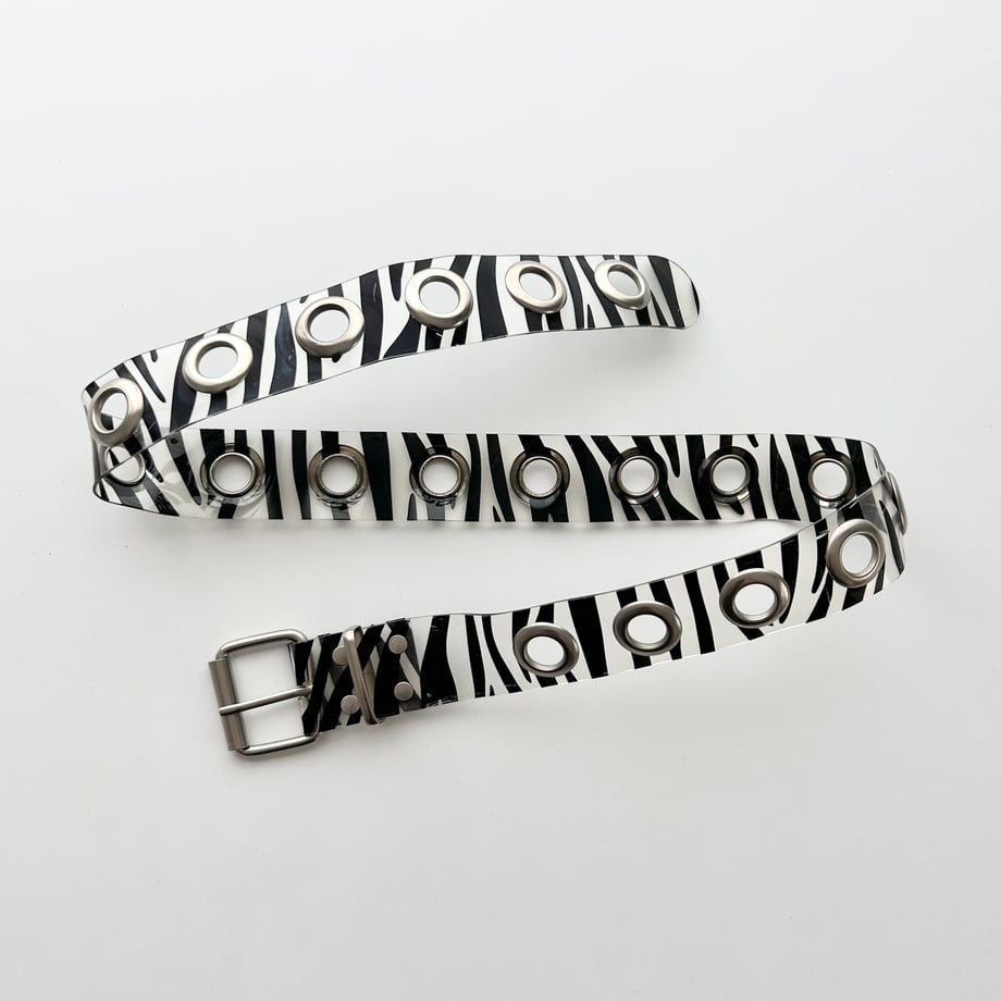 6a704abbff050428a5b820eb